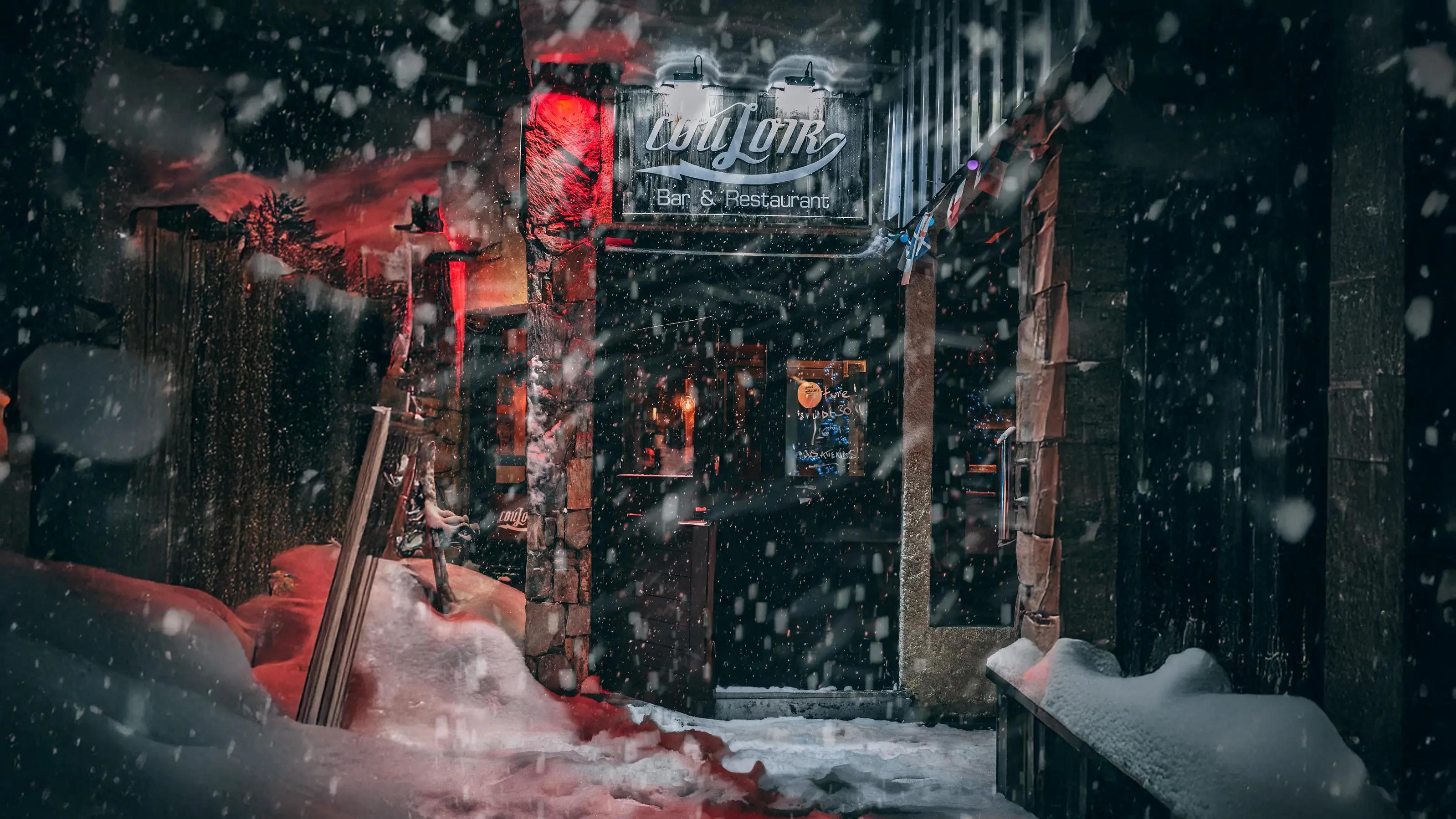 Le Couloir restaurant exterior in Tignes Val Claret